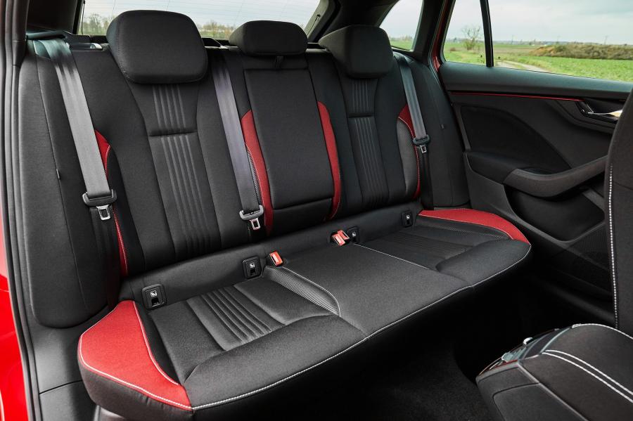 Интерьер Skoda Scala Monte Carlo 2019 года  (WW) (фото 23 из 26)